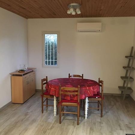 Gite Aux Aspres Logement De 65M² Fontcouverte  エクステリア 写真