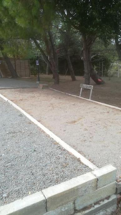 Gite Aux Aspres Logement De 65M² Fontcouverte  エクステリア 写真