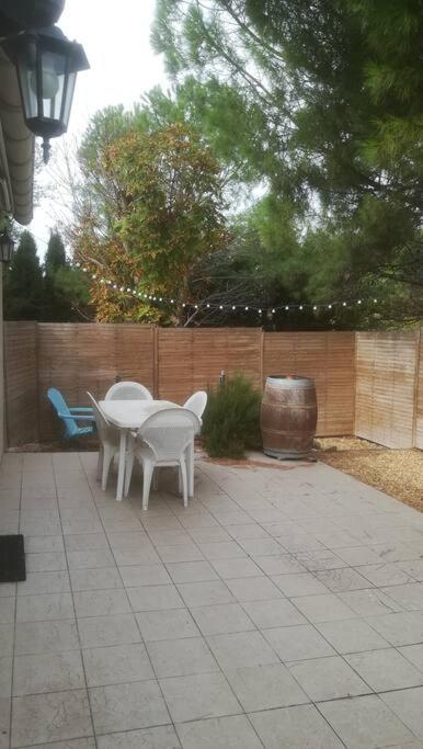 Gite Aux Aspres Logement De 65M² Fontcouverte  エクステリア 写真