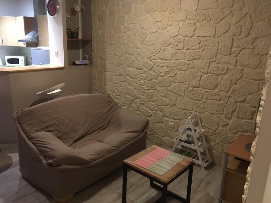 Gite Aux Aspres Logement De 65M² Fontcouverte  エクステリア 写真